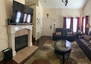 1436 Ashford Castle Dr in Chula Vista, CA - Building Photo - Building Photo