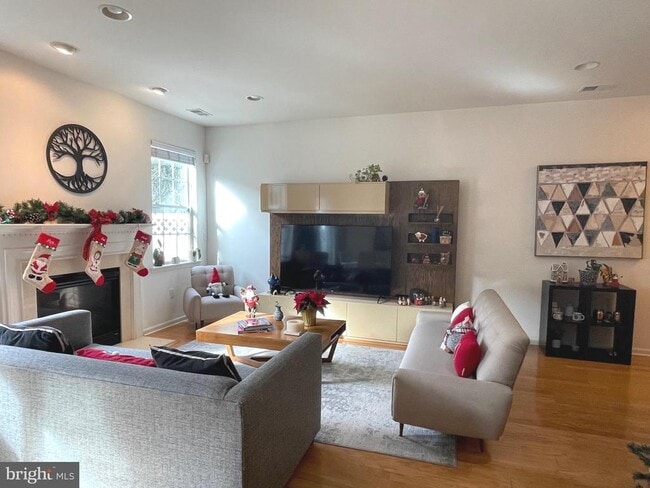 57 Haddon Ct in Pennington, NJ - Building Photo - Building Photo