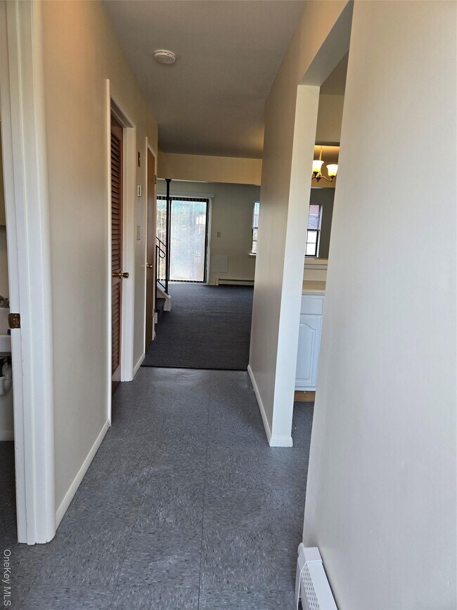 538 Saracino Dr in Maybrook, NY - Building Photo - Building Photo