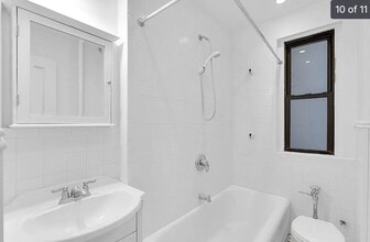 57 W 93rd St in New York, NY - Building Photo - Building Photo