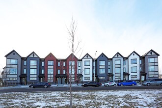 The Loop in Evanston in Calgary, AB - Building Photo - Building Photo