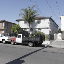 6525 Troost Ave in North Hollywood, CA - Building Photo - Building Photo