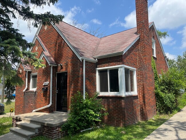 16609 Edmore Dr in Detroit, MI - Building Photo - Building Photo