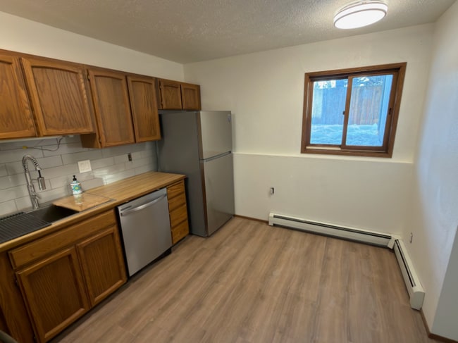 251 McCarrey St in Anchorage, AK - Building Photo - Building Photo