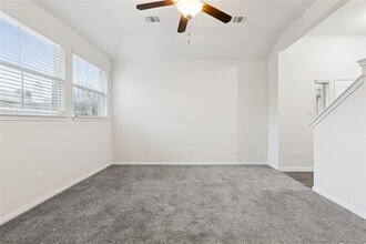 1200 10th St in Pflugerville, TX - Building Photo - Building Photo