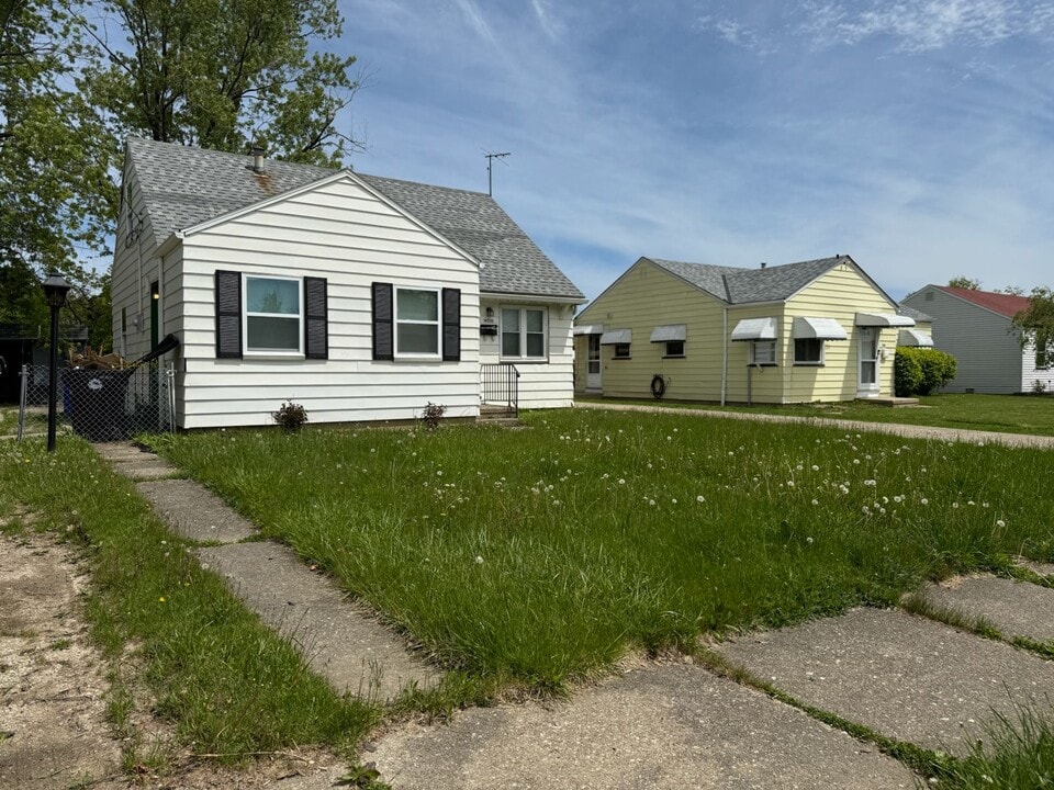 14518 Saint James Ave in Cleveland, OH - Building Photo