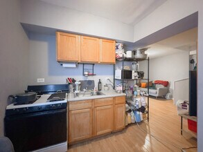2915 W McLean Ave, Unit J09P in Chicago, IL - Building Photo - Building Photo