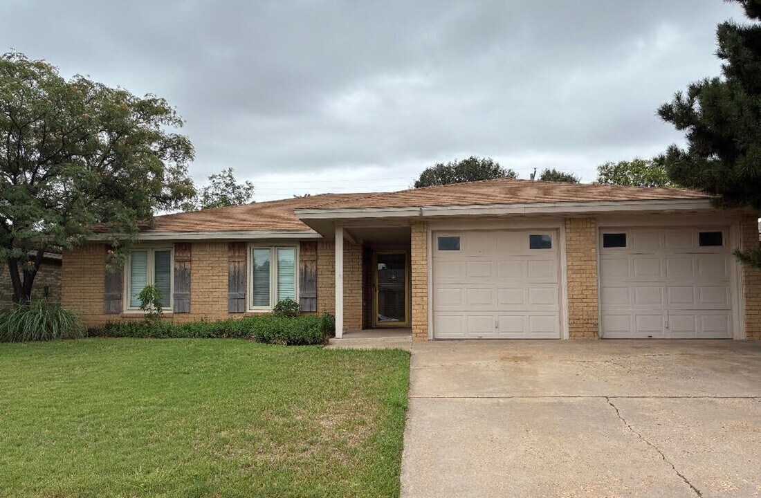4817 62nd St in Lubbock, TX - Building Photo