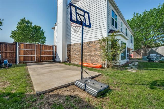 3305 Oakdale Ct in Hurst, TX - Building Photo - Building Photo
