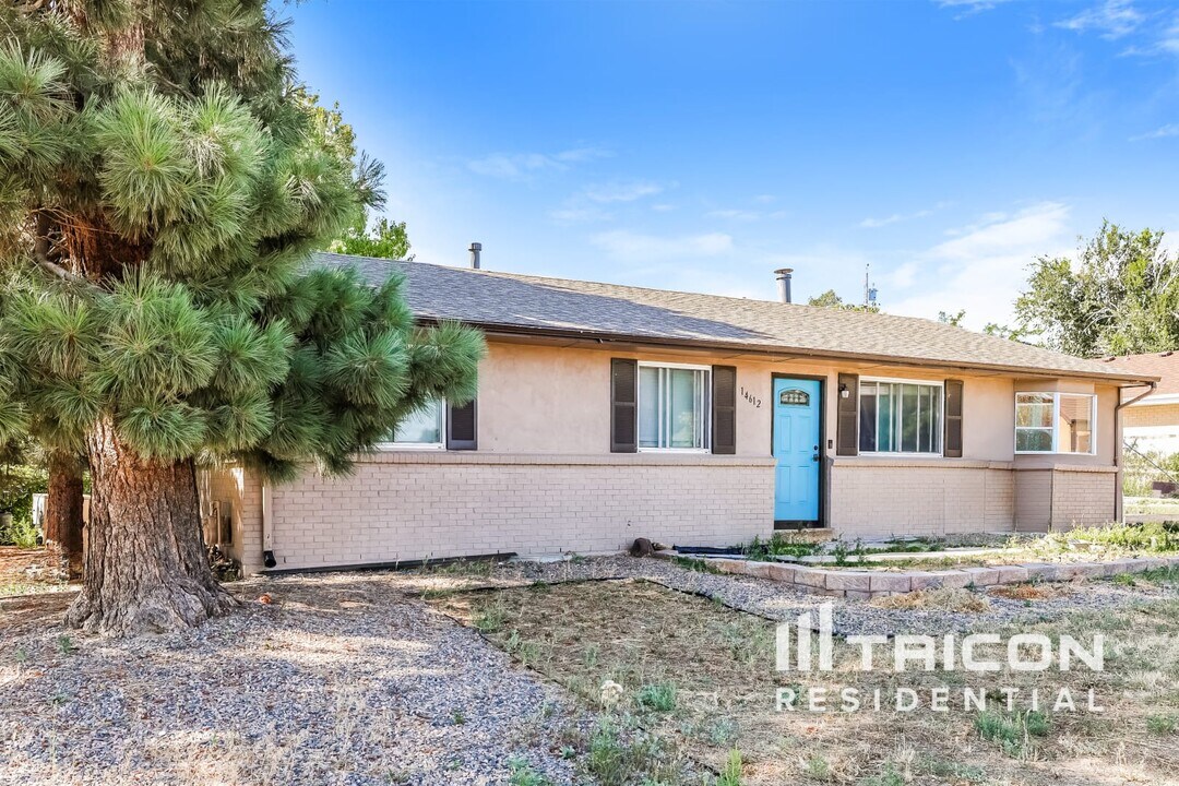 14612 E 26th Way in Aurora, CO - Building Photo