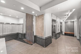 505 E 6th St, Unit 808 in Charlotte, NC - Building Photo - Building Photo
