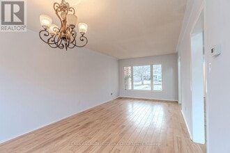 111 Garden Dr in Barrie, ON - Building Photo - Building Photo