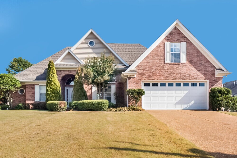 13106 Sandbourne S in Olive Branch, MS - Foto de edificio