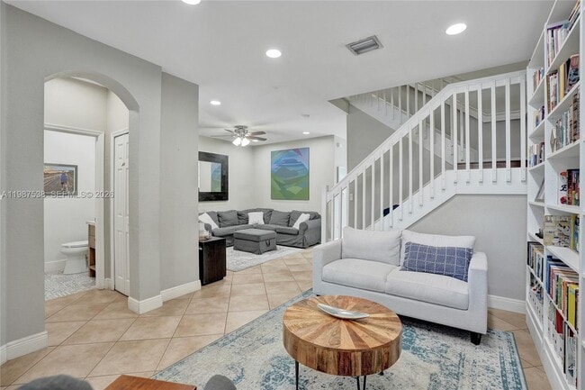 12554 SW 125th Terrace in Miami, FL - Building Photo - Building Photo