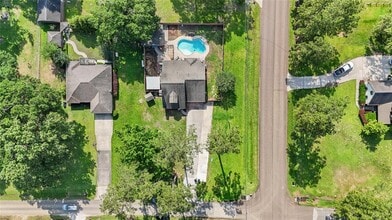893 County Rd 2267 in Cleveland, TX - Building Photo - Building Photo