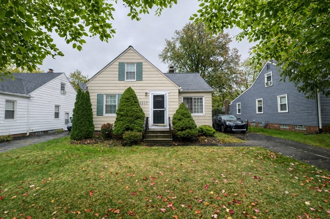 property at 1207 Churchill Rd