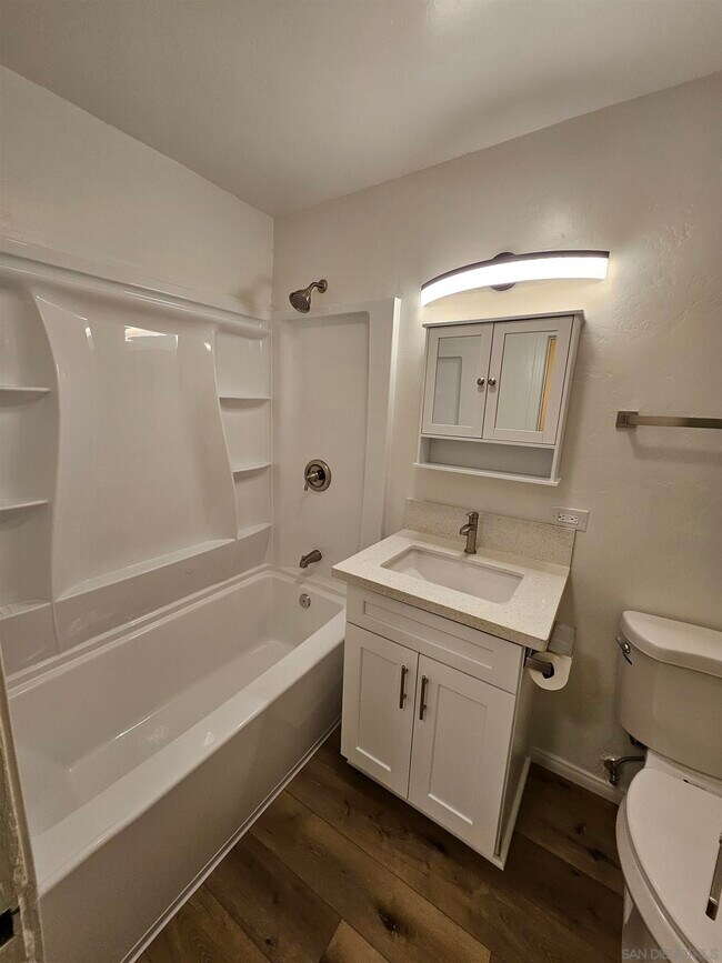 520 Glover Ave, Unit B in Chula Vista, CA - Building Photo - Building Photo