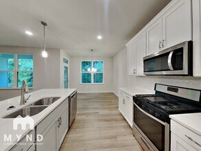 757 Riverwood Pass in Dallas, GA - Building Photo - Building Photo