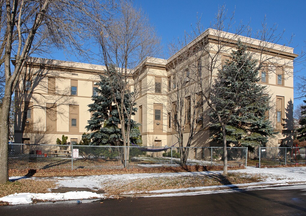 623 Lofts in St. Paul, MN - Building Photo