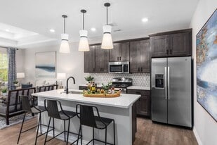 Encore at West Valley in White Lake, MI - Building Photo