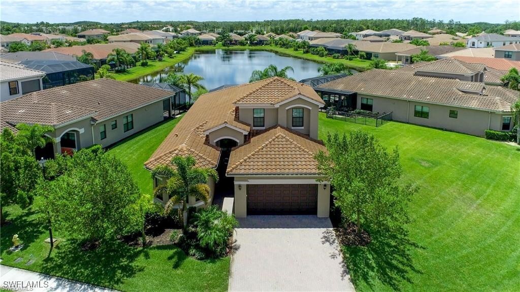 11673 Kati Falls Ln in Ft. Myers, FL - Foto de edificio