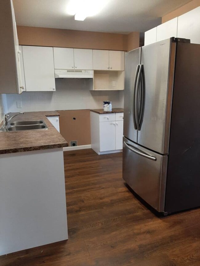 22351 St Anne Av in Maple Ridge, BC - Building Photo - Building Photo