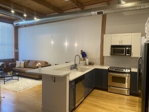 533 Columbia Ave in Holland, MI - Building Photo - Building Photo