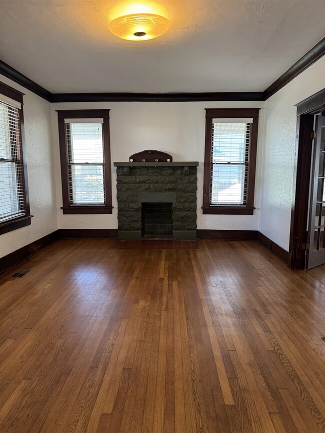 property at 20 S Auburndale St