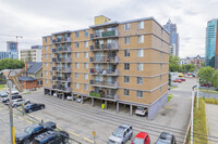 Prestige Apartments in Calgary, AB - Building Photo - Building Photo