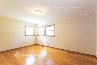 8841 Merrimac Ave in Oak Lawn, IL - Building Photo - Building Photo