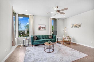 5325 Sendero Hills Pkwy in Austin, TX - Building Photo - Building Photo