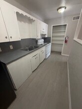 5220 Weber Rd, Unit J-102 in Corpus Christi, TX - Foto de edificio - Building Photo