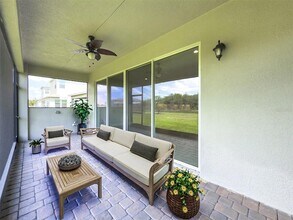 32277 Mahogany Valley Dr in Wesley Chapel, FL - Building Photo - Building Photo