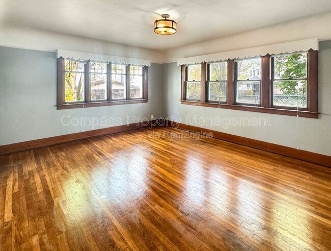 40 Page St NE in Grand Rapids, MI - Building Photo - Building Photo