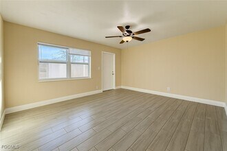 5453 Eleventh Ave in Ft. Myers, FL - Building Photo - Building Photo