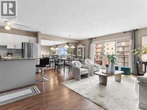 8591 Riverside Dr E in Windsor, ON - Building Photo - Building Photo