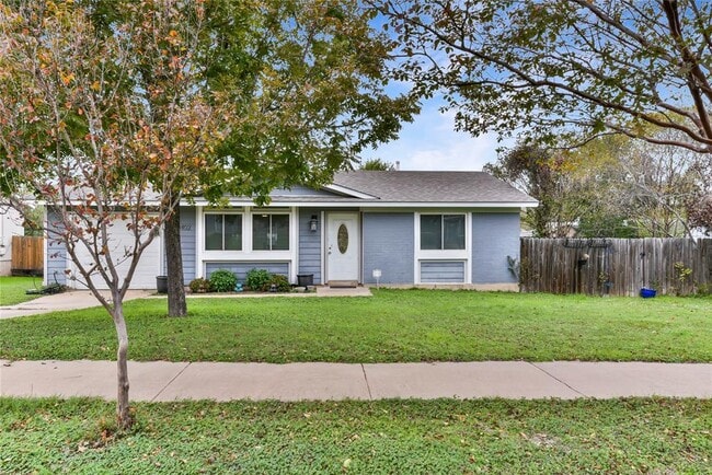 8402 Romney Rd