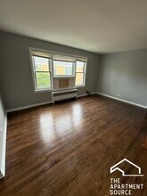 6721 N California Ave in Chicago, IL - Building Photo - Building Photo