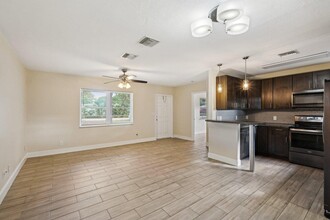 1455 15th Ave in Vero Beach, FL - Building Photo - Building Photo