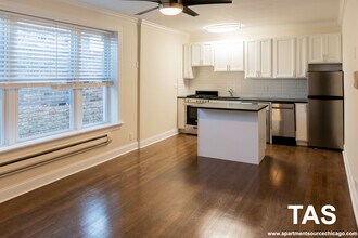 918 Green Bay Rd, Unit 3C in Winnetka, IL - Building Photo - Building Photo