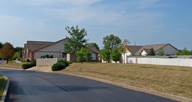 Kettering Park in Dayton, OH - Foto de edificio - Building Photo