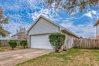 4010 Bealey Ln in Houston, TX - Building Photo - Building Photo