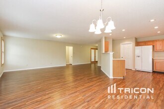 8243 Firefly Way in Indianapolis, IN - Building Photo - Building Photo