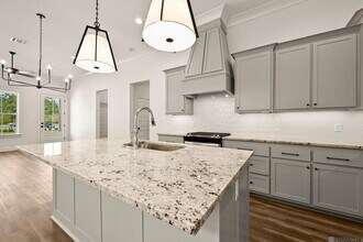 13932 Mullins Dr in Baton Rouge, LA - Building Photo - Building Photo