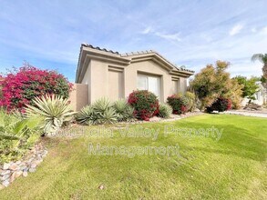 20 Trafalgar in Rancho Mirage, CA - Building Photo - Building Photo