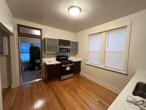 6321 N Hermitage Ave in Chicago, IL - Building Photo - Building Photo