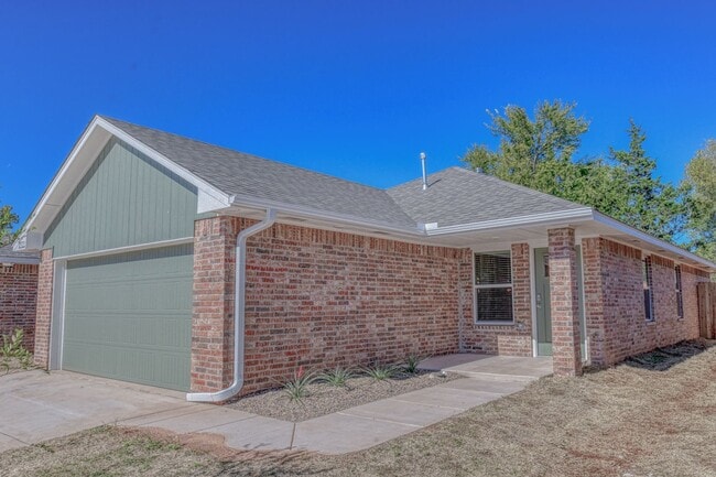 2721 Clifton Ter in Norman, OK - Building Photo - Building Photo