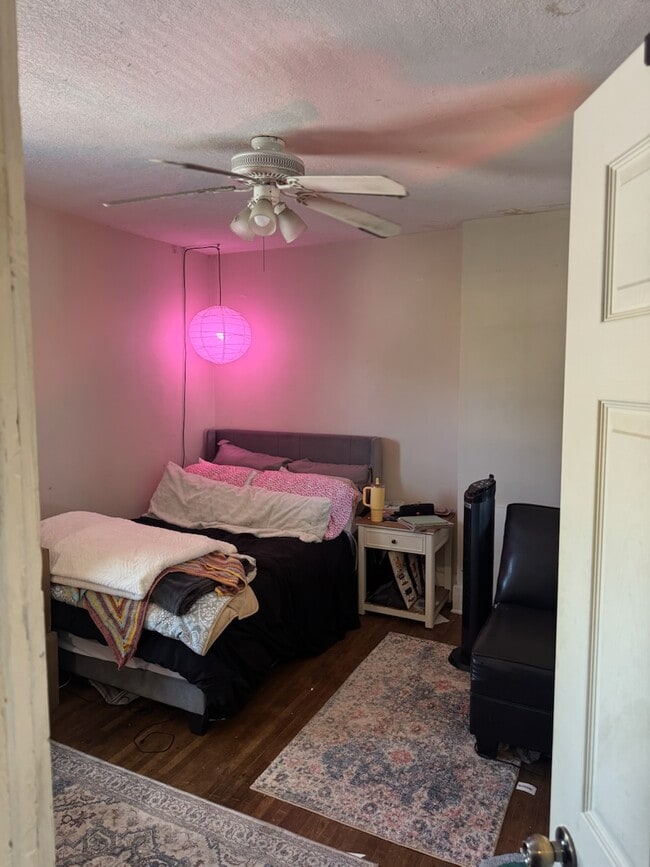 909 S Front St, Unit 3