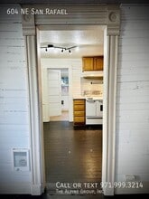 604 NE San Rafael St in Portland, OR - Building Photo - Building Photo
