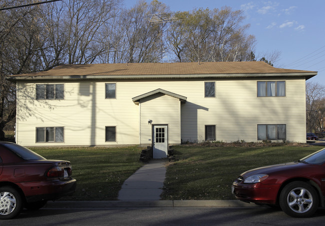 1301 5th Ave S in St. Cloud, MN - Foto de edificio - Building Photo